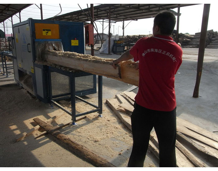 天津市-圓木多片鋸400加工現(xiàn)場-1